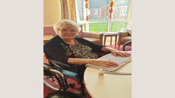 Callands care home Residents enjoy pamper afternoon